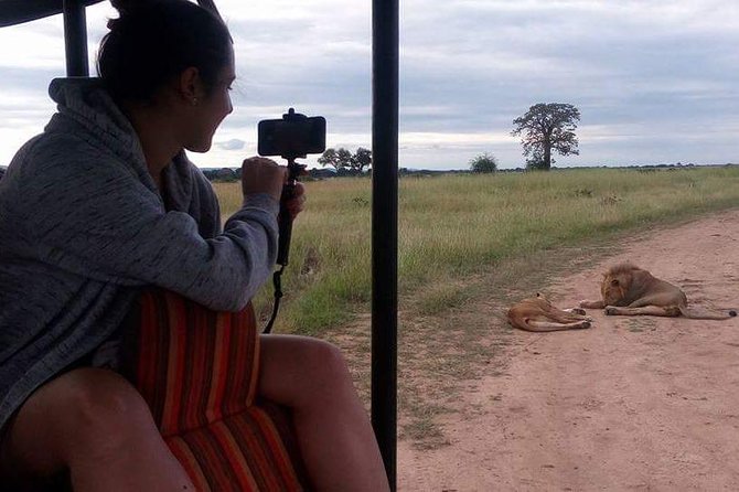 3 Days Serengeti & Ngorongoro Tour - Camping, food, and the daily rhythm