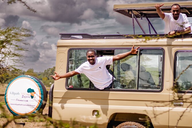 4 Day Ngorongoro Crater Tarangire and Serengeti National Park - Day 2: The long road to Serengeti