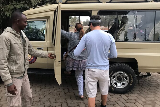 4 Days safari Tour Tanzania - What the private 4x4 changes