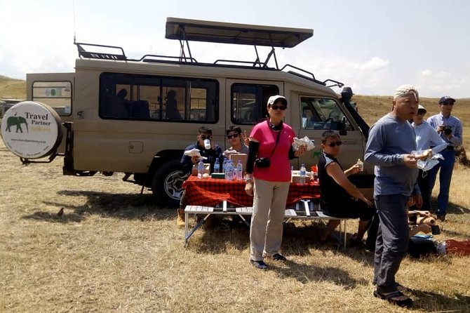 5 Day Silver Serengeti & Ngorongoro Crater & Tarangire Safari - Day 1 in Arusha: an easy start at The Outpost Lodge