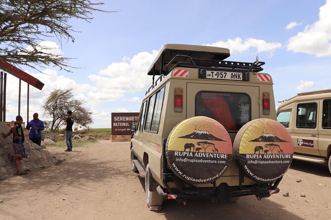5 Days Private Safari- Tarangire, Serengeti, Ngorongoro & Manyara - Day 4: Five hours inside Ngorongoro Crater