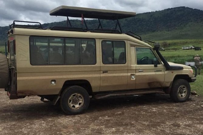 5 days serengeti, ngorongoro, tarangire & manyara lodge tour - What the $2,232.70 price buys