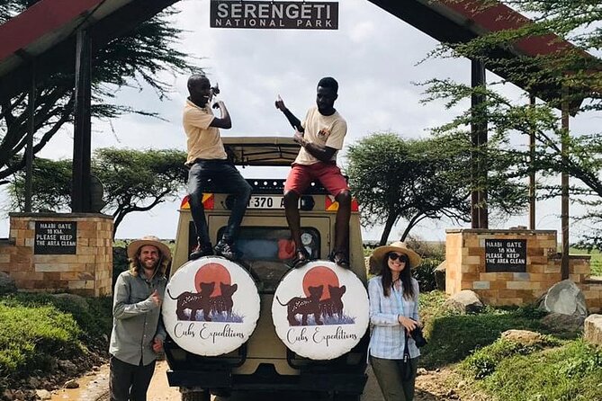 6 days 5 nights safari Ngorongoro, Serengeti and Tarangire National Parks - Day 3: The long road to Serengeti