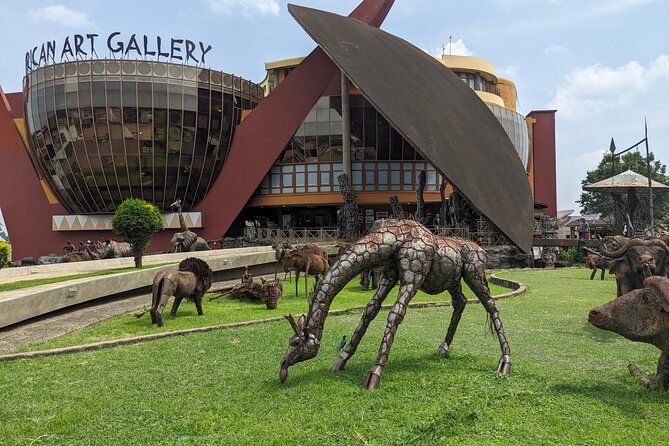Arusha Guided Walking City Tour, Culture, Lifestyle & History - Shopping at the Maasai market