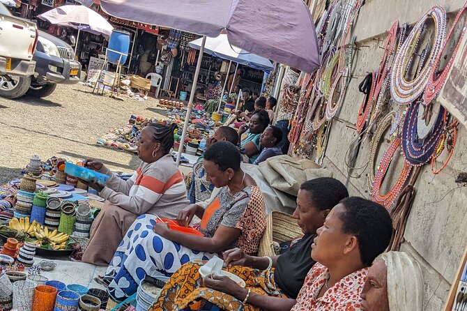Arusha Guided Walking City Tour, Culture, Lifestyle & History - The guide makes the difference