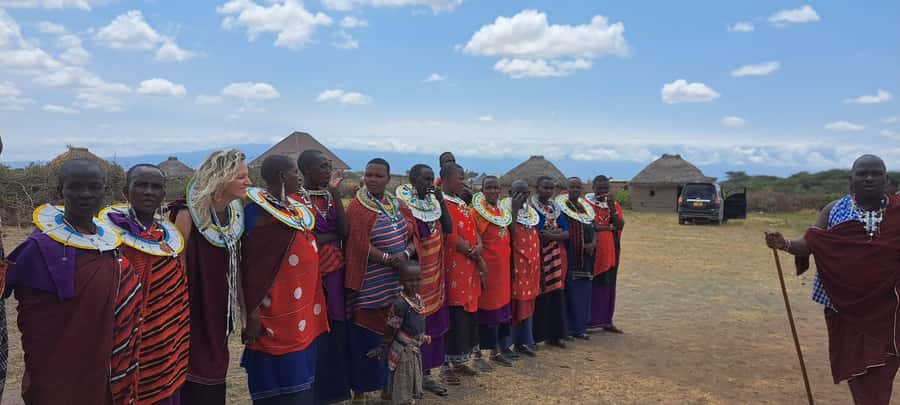 Arusha: Maasai Village Tour - Meeting the village elder and entering the boma