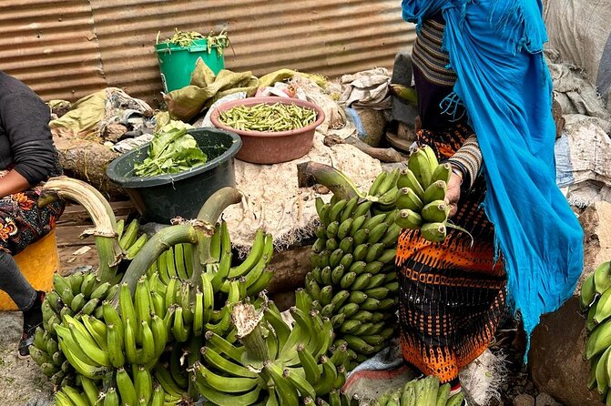 Arusha: Traditional Tanzania Cooking Class & Food Market Tour - Choosing ingredients for two Tanzanian dishes