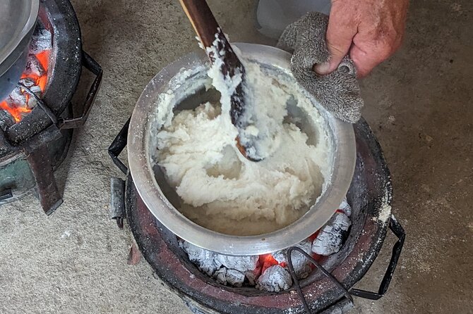 Arusha: Traditional Tanzania Cooking Class & Food Market Tour - Taking local transport to Sanawari
