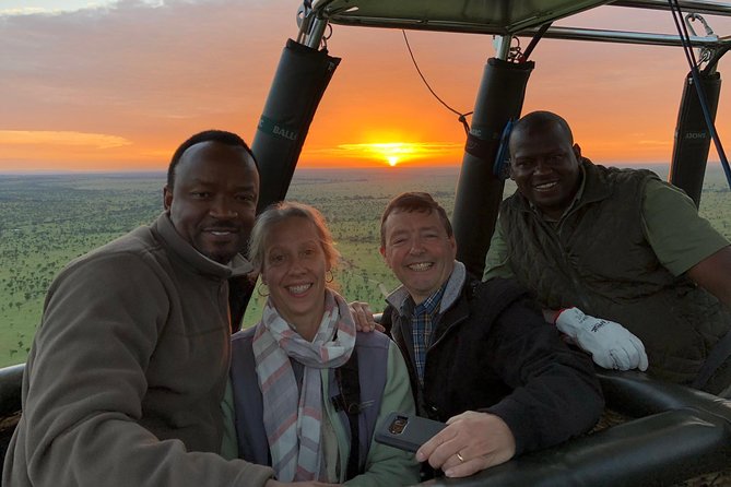 Balloon Safari & Bush Breakfast in Serengeti - Miracle Experience - A bush breakfast in the heart of the park