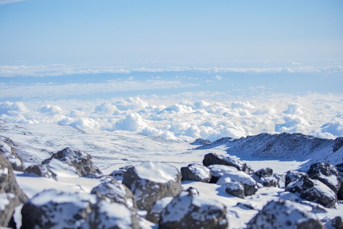 Climbing Kilimanjaro - Marangu Route - Day four: the midnight climb to Uhuru Peak