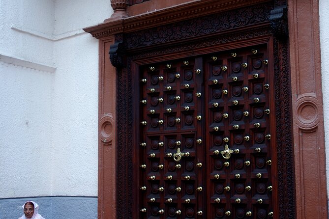 Explore The Stone Town in Zanzibar - A look at daily life, not only monuments