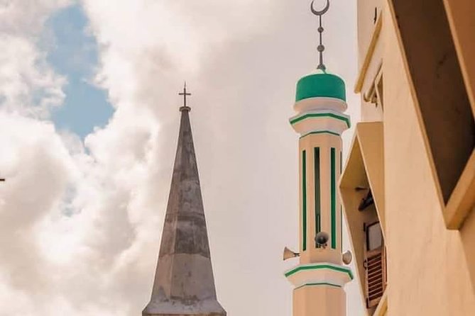 Full Day Holiday Package (Prison Island-Stone Town-Spice farm) - A full day built around Zanzibar’s contrasts
