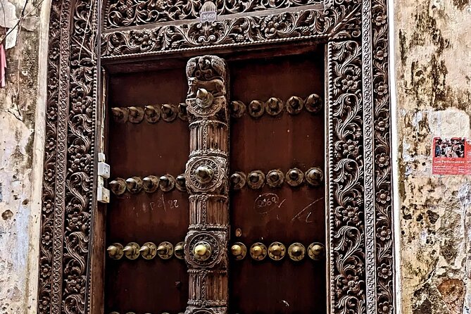 Historical Walking Tour in Zanzibar - Hamamni Persian Baths and the city’s daily life
