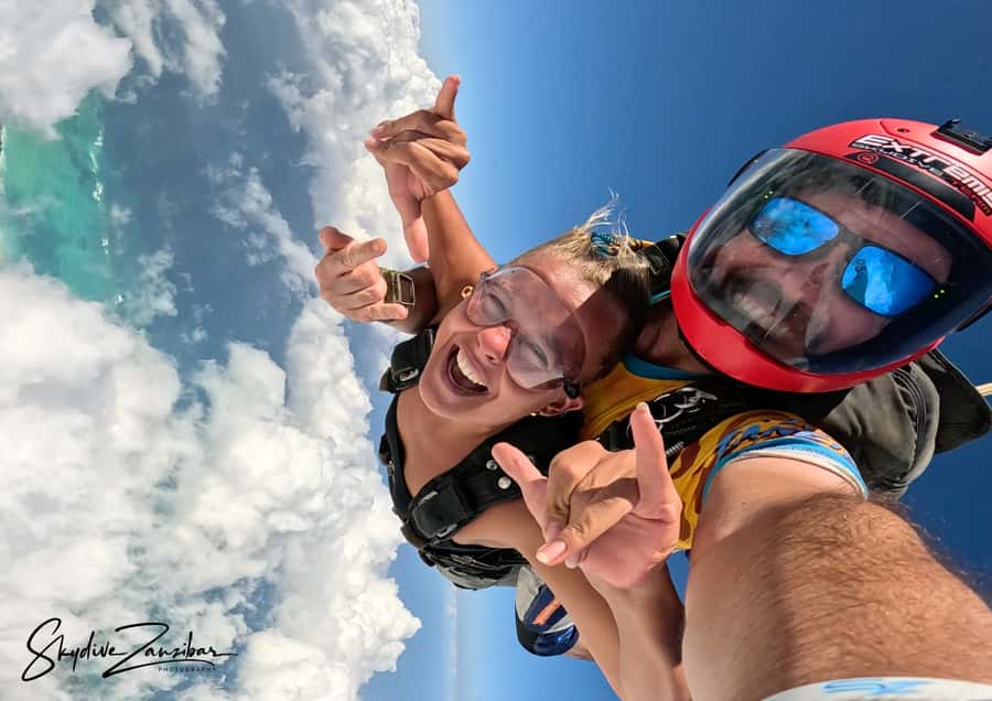 Kendwa: Tandem Skydive in Zanzibar - Who should book this experience?