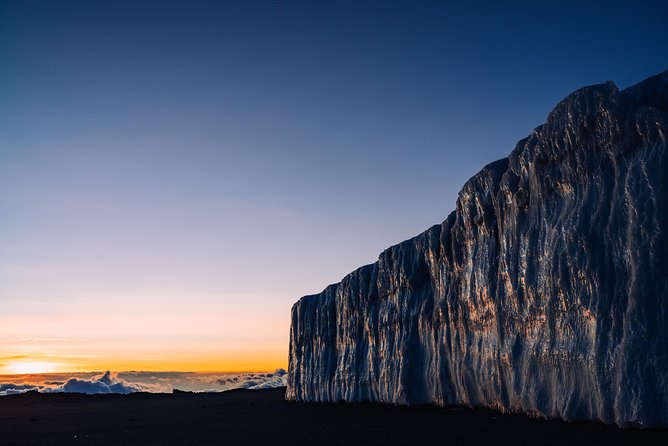 Kilimanjaro climb, Marangu route (6-day) - Day 2: Mandara Hut to Horombo Hut