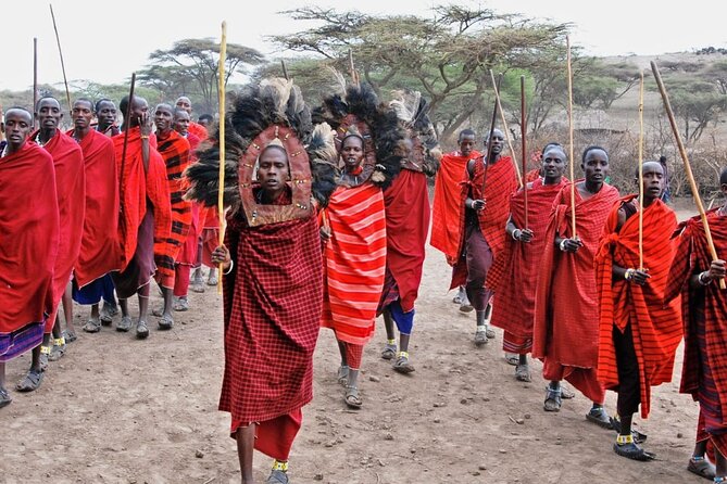 Maasai village visit and Chemka hot-springs with hot lunch. - The rough road to Kikuletwa Hot Springs