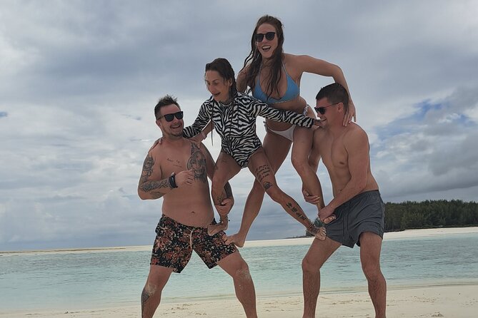 Mnemba Island snorkeling and Swimming with Dolphin - Guides, Boats, and Group Size