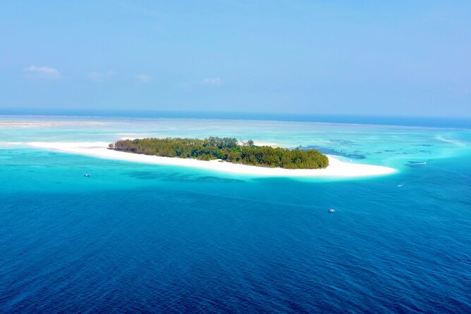 Mnemba island snorkeling tour - The 8:00 am pickup and start