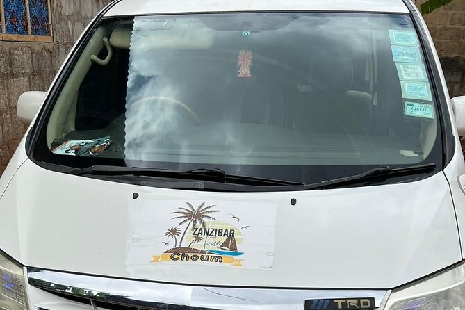 Private airport transfers in Zanzibar - What the vehicle includes