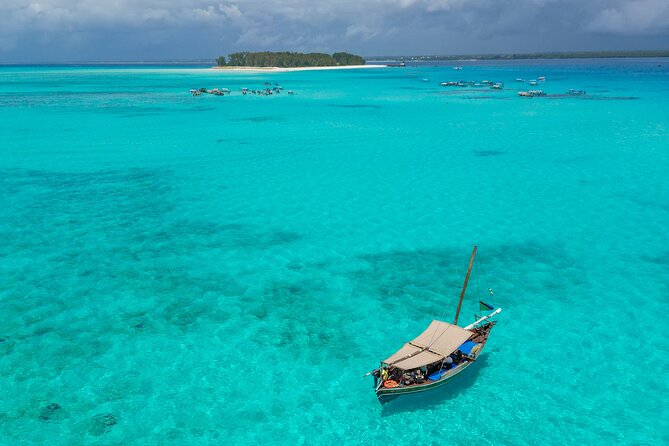 Private/Sharing: Snorkeling with Dolphins Sandbank in Mnemba - Leaving Kendwa at 9 a.m.