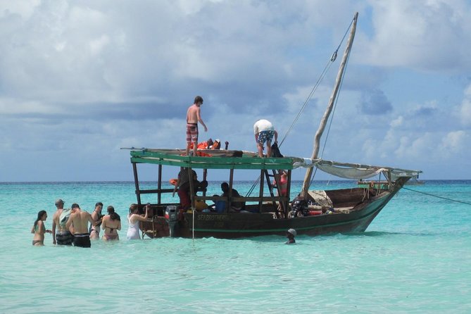 Snorkeling at Mnemba Atoll - What the private format means for value