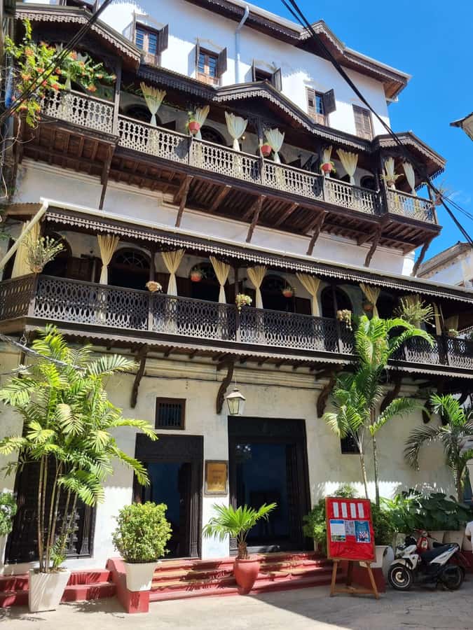 Stone Town's Hidden History: Private Guided Walking Tour - Markets, coffee, and the everyday town