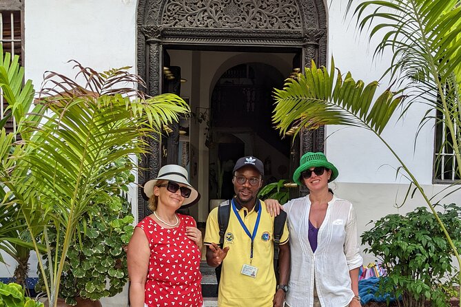 Stone Town Tour in Zanzibar. - Darajani Bazaar and the everyday town