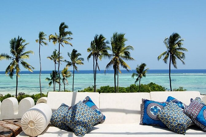 Stone Town Tour + Prison Island Tour in Zanzibar with Pick Up - What the private format changes