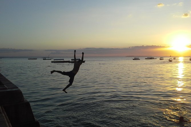Stone Town Walking Tour in Zanzibar - Jaw’s Corner and everyday Stone Town