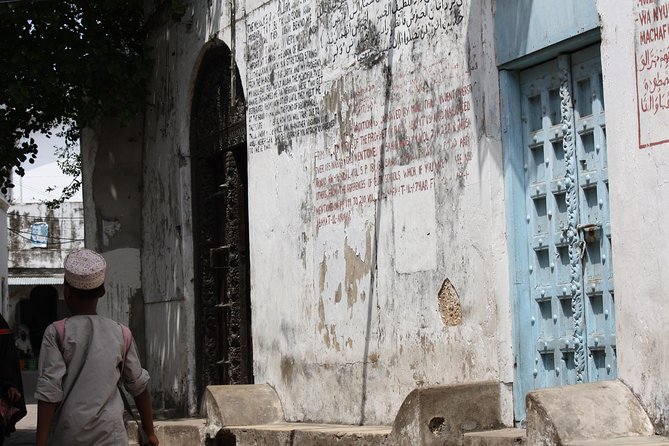Stone Town Walking Tour in Zanzibar - The guides are the heart of the experience