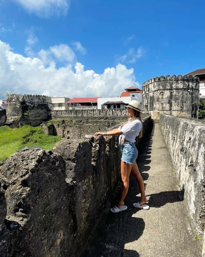Zanzibar: 3 Hours Private Stone Town walking Tour with Guide - Darajani Market: spices, seafood, and daily life