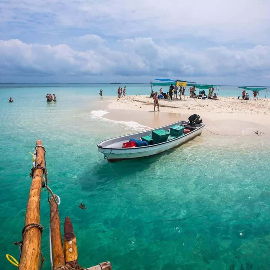 Zanzibar: Half Day Trip on Nakupenda with Prison Island - Nakupenda offers a simple sandbank day