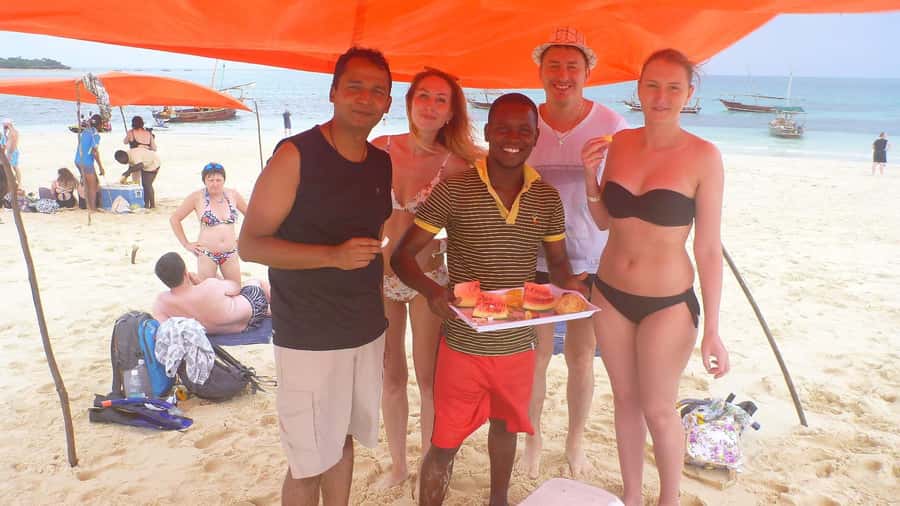 Zanzibar: Nakupenda Sandbank and Prison Island Tour & Lunch - Prison Island’s cells and tortoise sanctuary