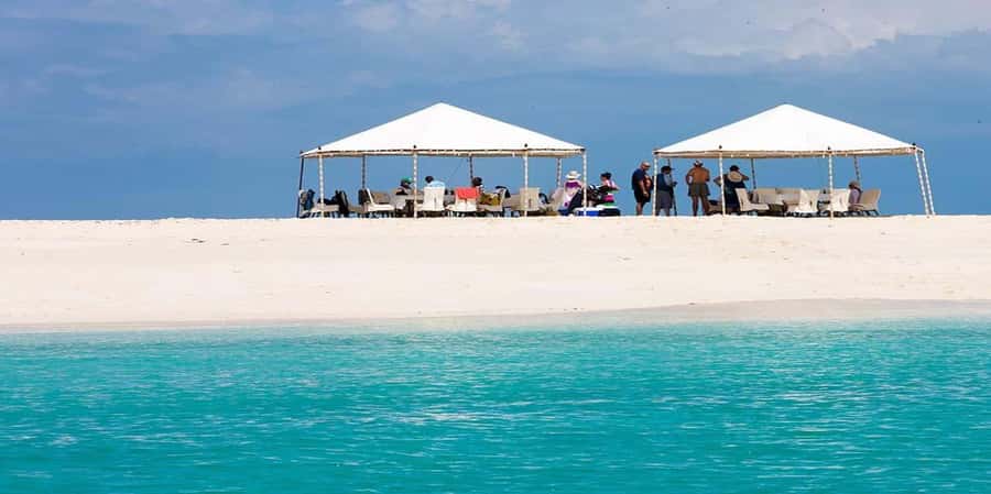 Zanzibar: Prison Island and Nakupenda Boat Trip with Lunch - Who should book this boat trip?