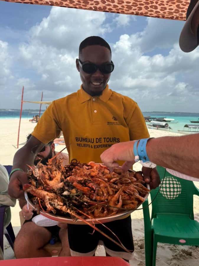 Zanzibar: Prison Island & Nakupenda Boat Tour with BBQ Lunch - The seafood barbecue and fresh fruit