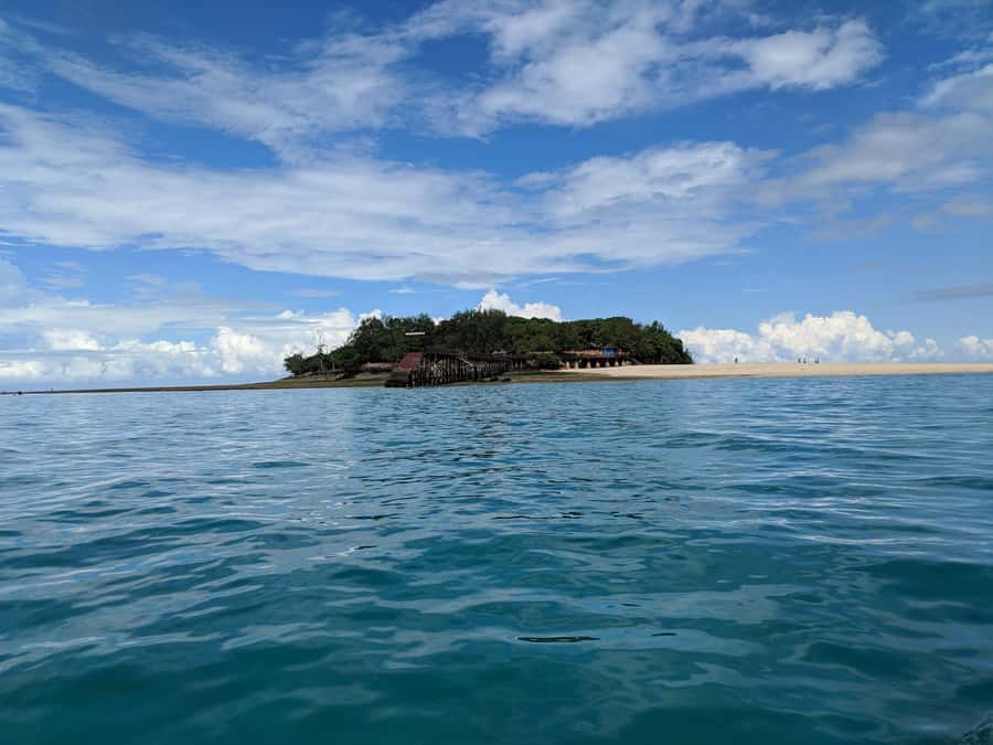 Zanzibar: Prison Island Tour with Lunch on the Sandbank - The main concern: meeting-point coordination