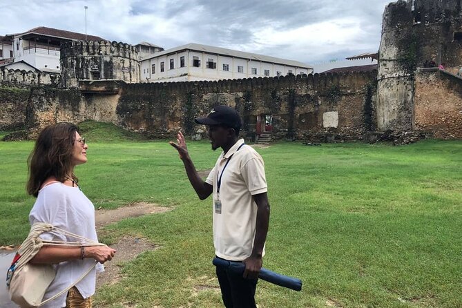Zanzibar Private Spice Farm and Stonetown Tour(Include Lunch) - A spice farm that feels more like a working lesson