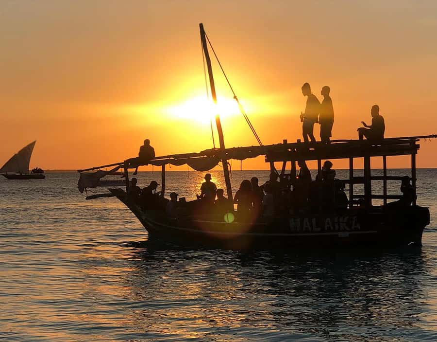 Zanzibar: Sunset Dhow Cruise - Reaching Kendwa Beach and boarding the dhow