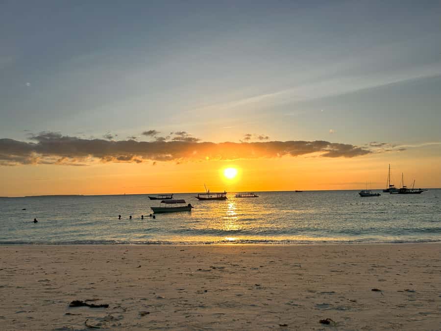 Zanzibar: Sunset Dhow Cruise - Should you book the Zanzibar Sunset Dhow Cruise?