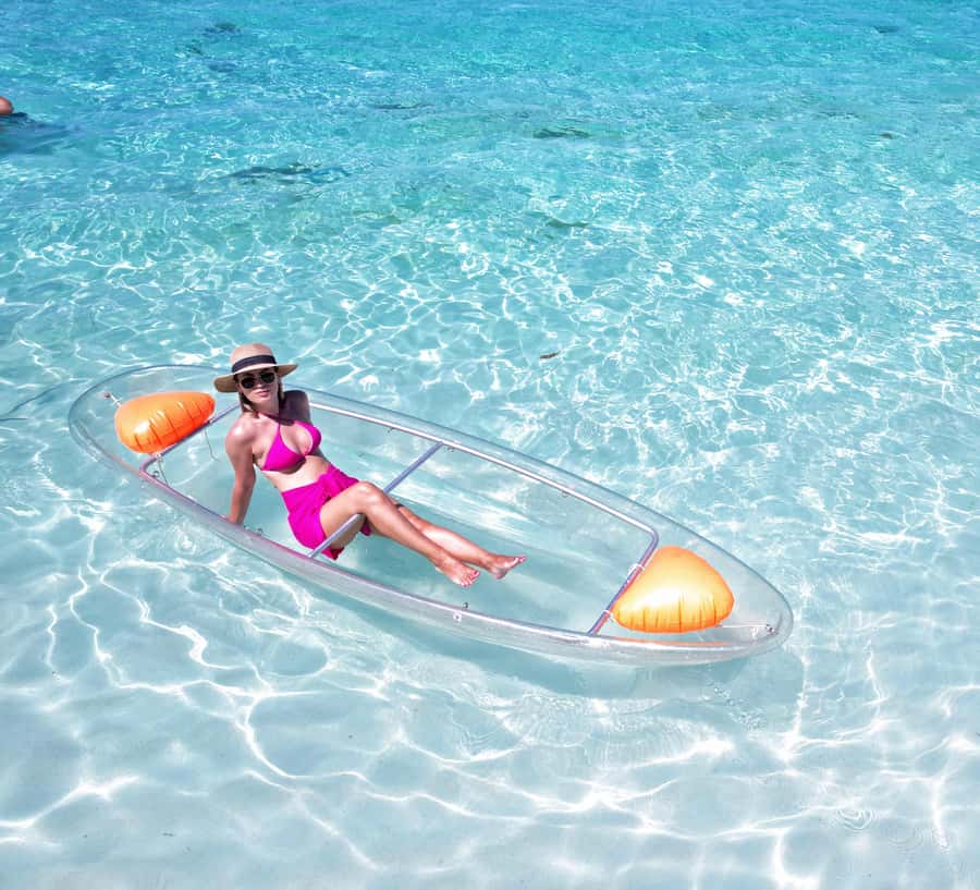 Zanzibar: Transparent Kayak and Drone (with Pickup Included) - Languages and group atmosphere